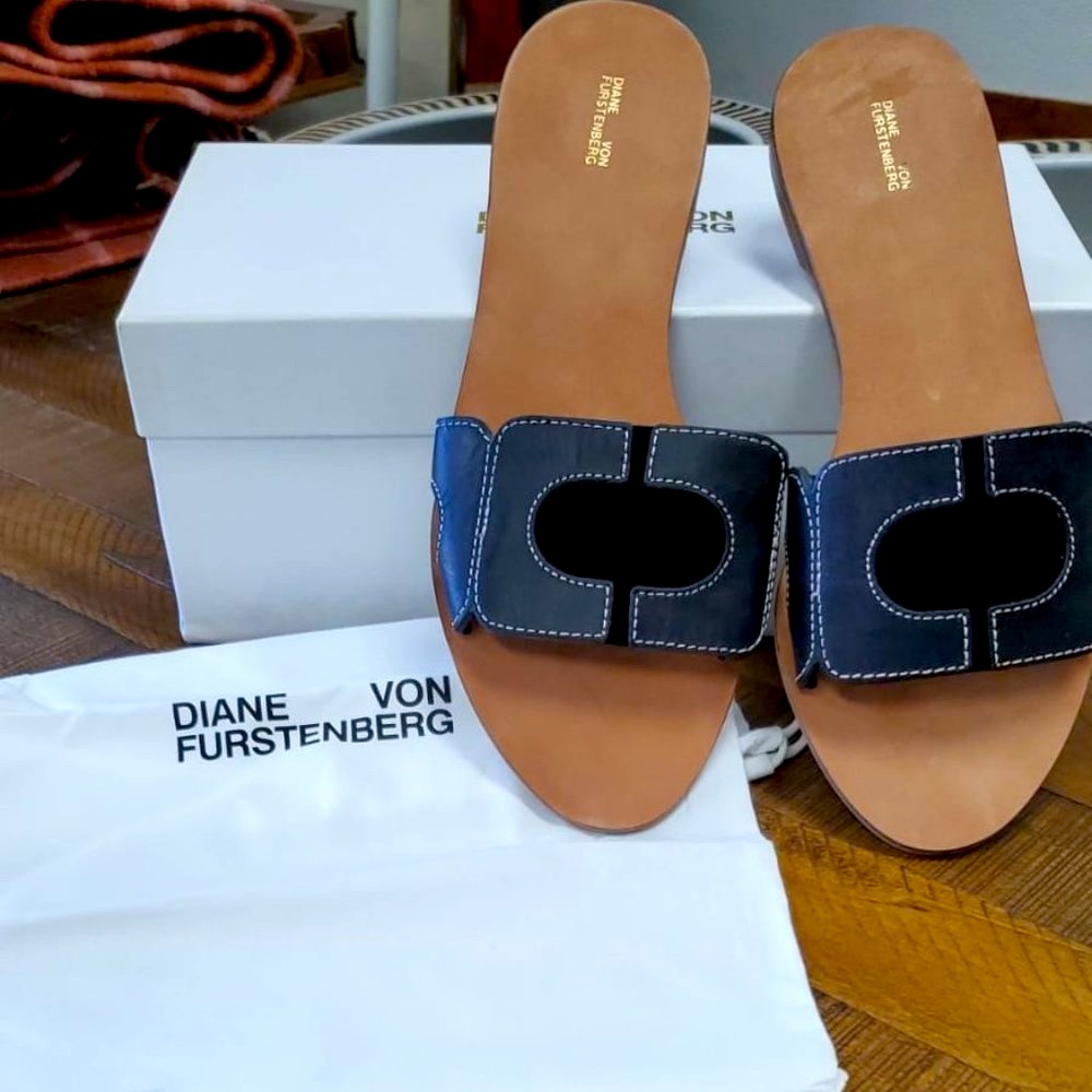 Diane Von Furstenberg Link Slide Sandals